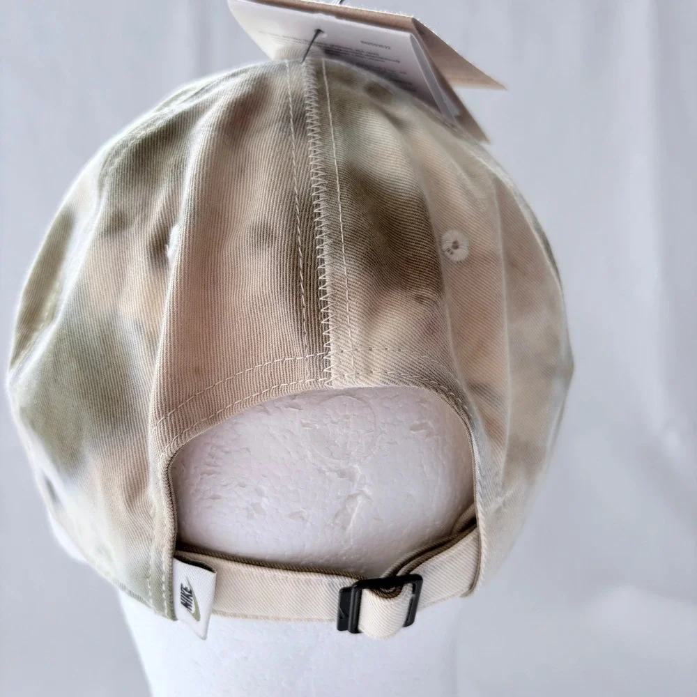 Nike Club Cap‎ Khaki Tie Dye Cloud Wash Futura Logo Adjustable Dad Hat